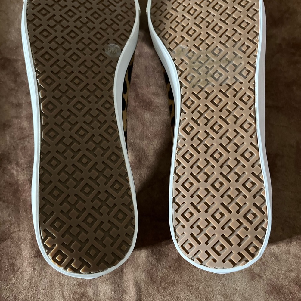 TORY BURCH SKYLER NIB AUTHENTIC CALF HAIR OCELOT LEOPARD BLK PATENT LEATHER FLAT - Picture 15 of 17